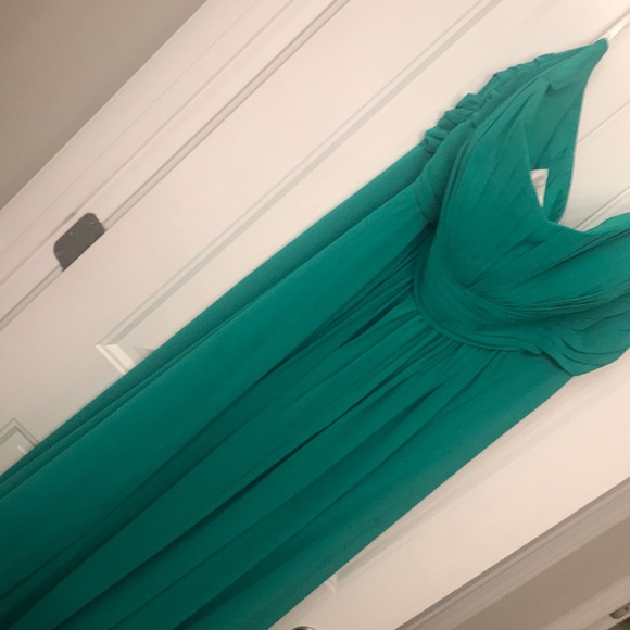 Green Dress - Picture 4 of 7